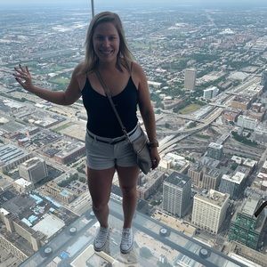 Meet your Posher, Emily